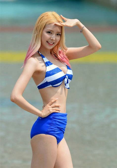 This Idol Looks Adorable In Bikini Kpop News