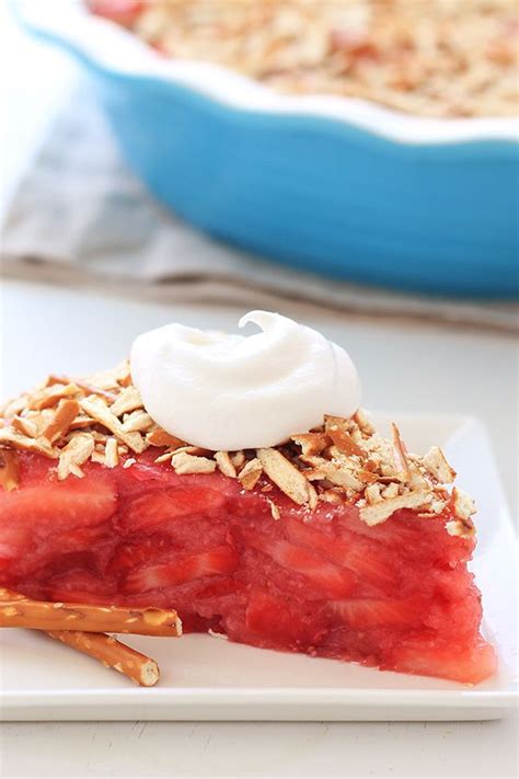 Picture courtesy of bromia bakery. Healthy Strawberry Pretzel Pie Recipe | Recipe | Hungry ...