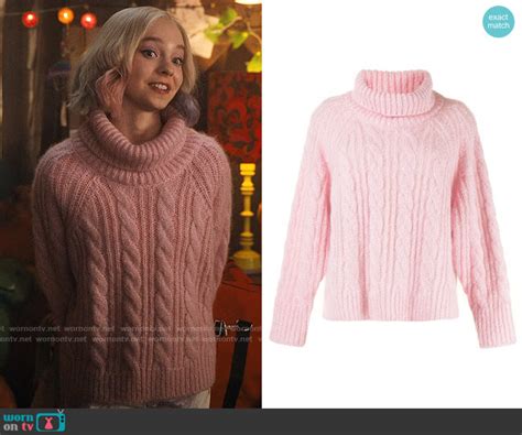 Wornontv Enids Pink Cable Knit Sweater On Wednesday Emma Myers