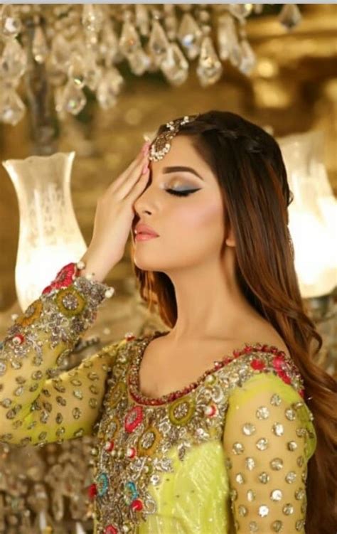 Pin By Socialization On Alizey Shah Indian Wedding Hairstyles Pakistani Bridal Makeup