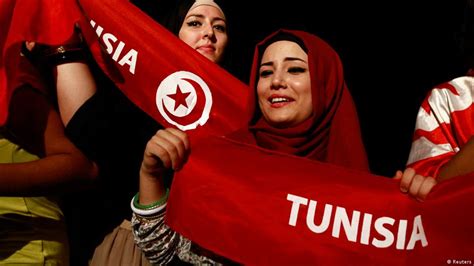 Religion′s Political Role Expands In Tunisia World Dw 10082013