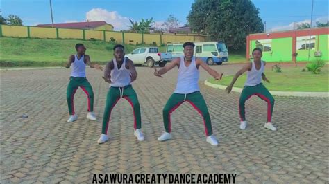 Kuami Eugene Ft Obibini Takyi Jnr Sika No Ashi Dance Video By Asawura