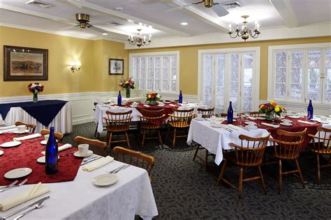 Celebrate Your Grad With Us At Concords Colonial Inn Rent A Private