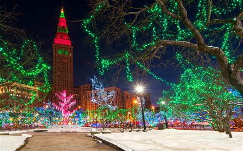 15 Festive Ways To Celebrate Christmas In Ohio Linda On The Run