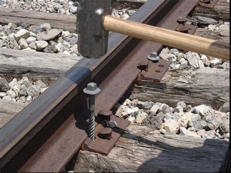 Rail Bolt Fastener Railway Fastening Ss Sleeper Screw With Washer Screws