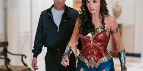 Gal Gadotun Wonder Woman KostÜmÜ Hakkinda BilmediĞiniz 10 Şey Listeler