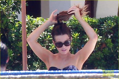 Kate Beckinsale Bares Bangin Bikini Body In Cabo Photo