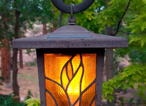 Create Glass Lanterns For The Backyard Image To U