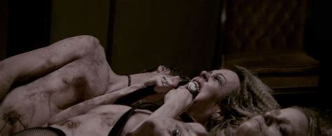 Naked Sarah Paulson In American Horror Story