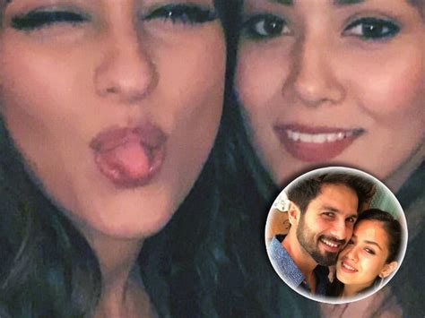 Ex Girlfriend Sonakshi Sinha Posts A Selfie With Mira Rajput Giving Shoutout To Shahid Kapoor