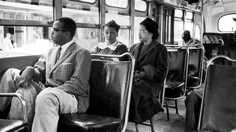 Rosa Parks La Costurera Que Pasó A La Historia Por No Ceder Su Asiento A Un Blanco “llame A La