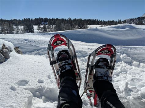 Snowshoeing For Beginners The First Timers Guide Snowshoe Magazine
