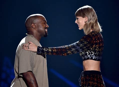 Taylor Swift And Kanye West Mtv Vmas Vanguard Award Pictures Popsugar Celebrity