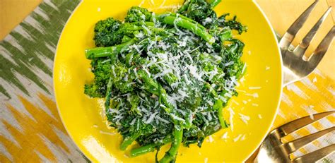 Pan Roasted Broccoli Rabe Bagna Cauda Recipe Roasted Broccoli