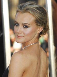 Hot And Sexy Taylor Schilling Photos ThBlog
