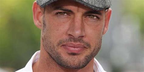 éXtasis Radio William Levy si se desnuda completito