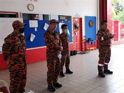 Sebuah portal rasmi polis diraja malaysia yang mengendalikan urusan pengambilan dan permohonan jawatan polis yang ditawarkan secara sistematik. Portal Rasmi Jabatan Bomba dan Penyelamat Malaysia # ...