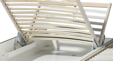 Betten mit bettkasten bieten nicht nur einen platz zum träumen, sondern auch stauraum für bettwäsche, kissen, kleidung und sonstige dinge die in deinem schlafzimmer keinen platz mehr gefunden haben. Boxspringbetten mit Bettkasten - Wie sinnvoll ist diese ...