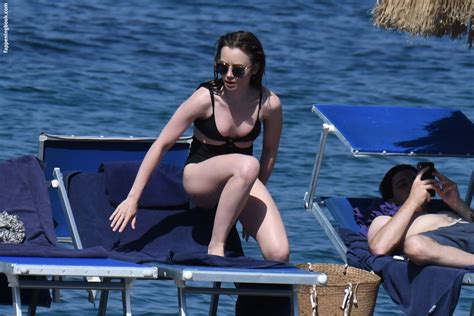 Lily Collins Lily Collins Nude Onlyfans Leaks The Fappening Photo