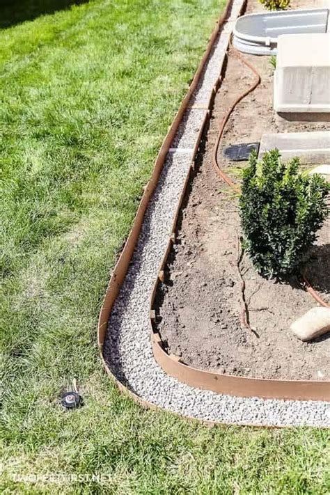 Install Concrete Landscape Edging Aka Concrete Border Twofeetfirst