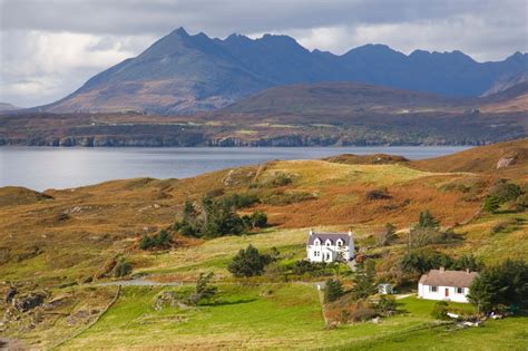 Scottish Country Houses See Quarterly Price Fall for First Time in Two 
