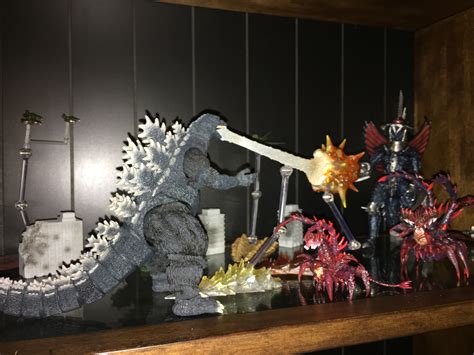 Godzilla Vs Gigan Toys Lucky Mature Pussy