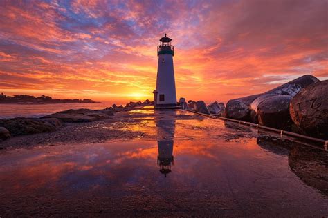 Lighthouse Hd Wallpaper Background Image 2048x1365