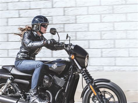 Why Dont More Women Ride Motorcycles Motorbike Writer