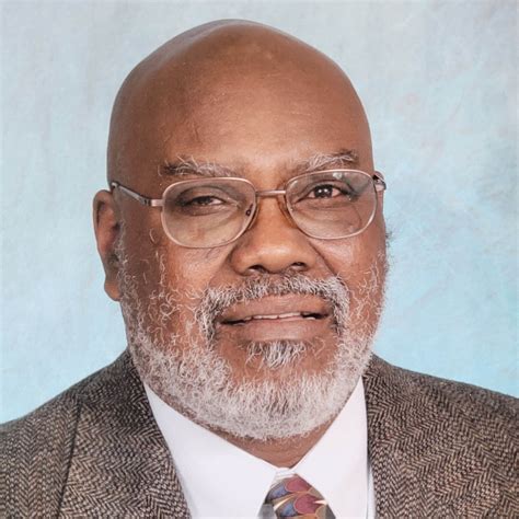 Reginald W. Woods - Calhoun Funeral Home & Cremation Service