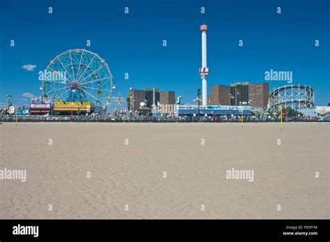 Skyline Coney Island Amusement Parks Brooklyn New York City Usa Stock