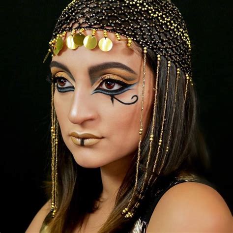 Cleopatra Halloween Look Diy Cleopatra Cleopatra Makeup Cleopatra Costume Egyptian Costume