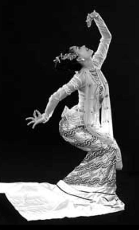 See more ideas about burmese girls, cool dance moves, myanmar women. Myanmar traditional dance | Vintage myanmar, Myanmar art, Myanmar women