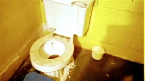 It Was Disgusting Daycare Bathroom At Center Of Controversy Woai