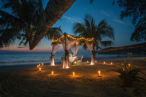 Unique Honeymoon Destinations - Products to Pack for Your Honeymoon ...