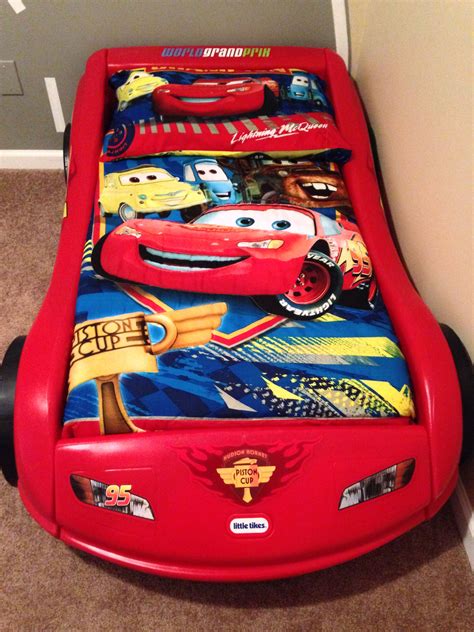 This charcoal and red comforter feature the infamous lightning. Disney Cars toddler bedding (With images) | Disney cars ...