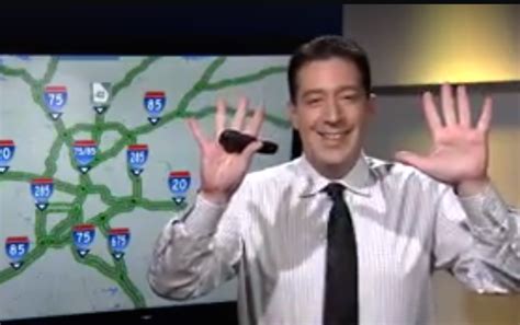 Watch A Tv Newscaster And Traffic Reporter Pay Tribute To Rakim On His