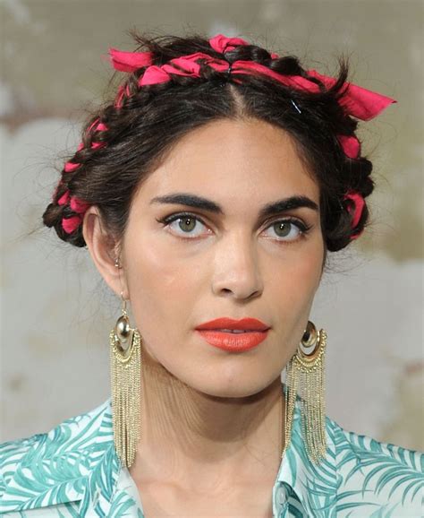 Dhgate.com provide a large selection of promotional mexican hair women on sale at cheap price and excellent crafts. 3 Ways To Wear Frida Kahlo's Fabric Woven Braids (PHOTOS ...