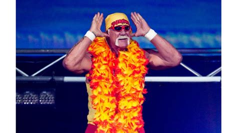 Hulk Hogan In Talks With Wwe 8days