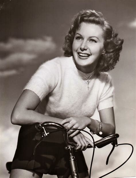 22 Interesting Vintage Photographs Of Hollywood Actresses Ride Their