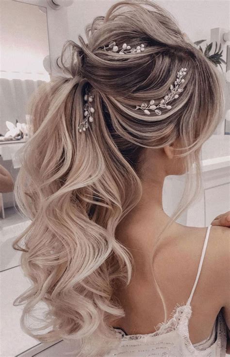 15 Wedding Hairstyles For Long Hair 2021 Romantic Wedding Hairstyles