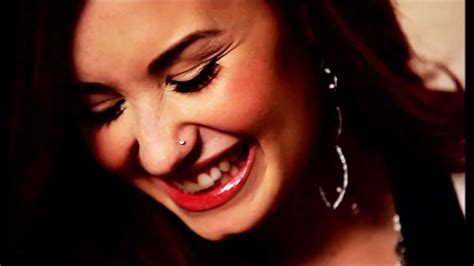 ♥demi Lovatos Contagious Laugh ♥ Youtube