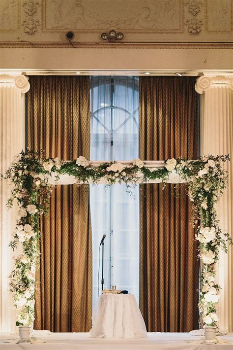 First Class Wedding At The Yale Club Of New York City Modwedding