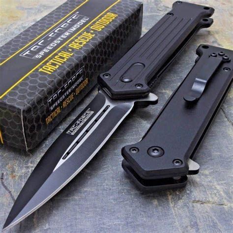 Best Tactical Knife Reviews 2023