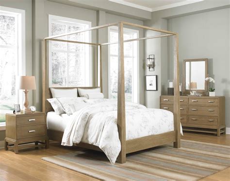 The queen size bed frame looks floating at first. Canopy beds ideas for Master Bedroom - bed canopies, bed ...