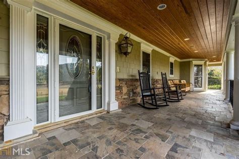 Other popular car rental pick up destinations near cartersville, united states. Cartersville Wow House: $1.24M For Equestrian Farm ...