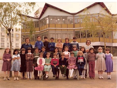 Photo De Classe C2 De 1980 Ecole Pierre Vienot Charleville Mezieres