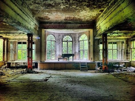 From corpses to unexploded bombs, all sorts of weird and crazy valueless things have been found in abandoned places, but those stories just don't excite the imagination the. Abandoned beauty | Abandoned hospital, Abandoned places ...