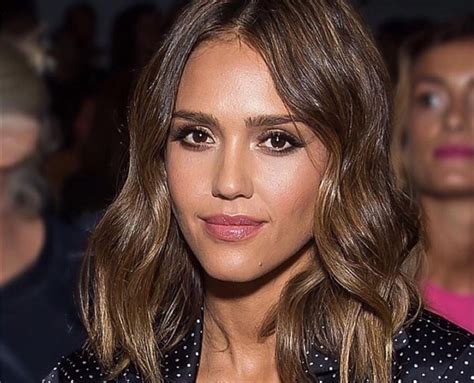 Honest Beauty Jessica Albas Top 5 Picks From Her New Beauty Line