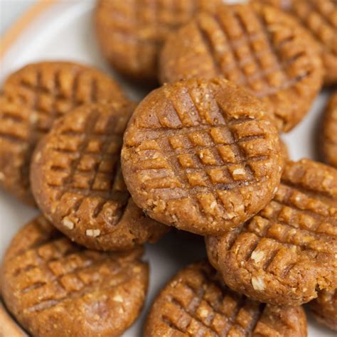 Bonus, these cookies made with banana are ready in less than 15 minutes, and they are perfect for a kid's lunchbox. 3 Ingredient Peanut Butter Cookies No Egg - 3 Ingredient Peanut Butter Cookies Feelgoodfoodie ...