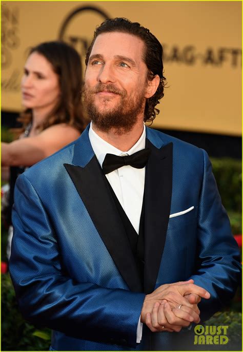 Matthew Mcconaughey Opts For Royal Blue At Sag Awards Photo